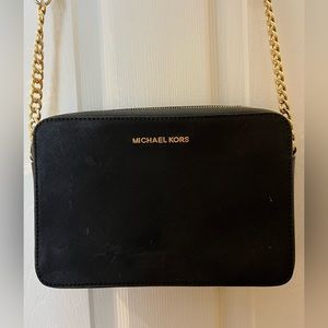 Michael Kors Cross Body Bag, black with gold chain